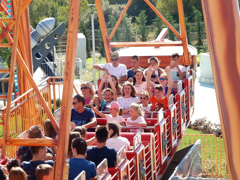 fun_park_mirnovec_modnialmanah_bonton