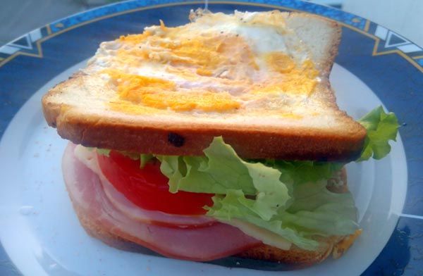 gastro_hrana_sendvič_modnialmanah