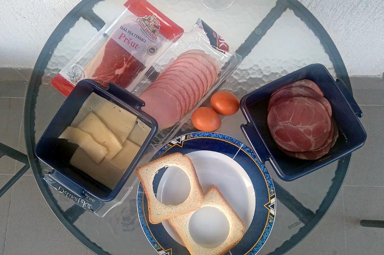 gastro_hrana_sendvič_modnialmanah