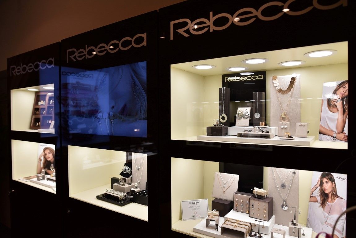 rebecca-nakit-fashion-modnialmanah-korana-gvozdić