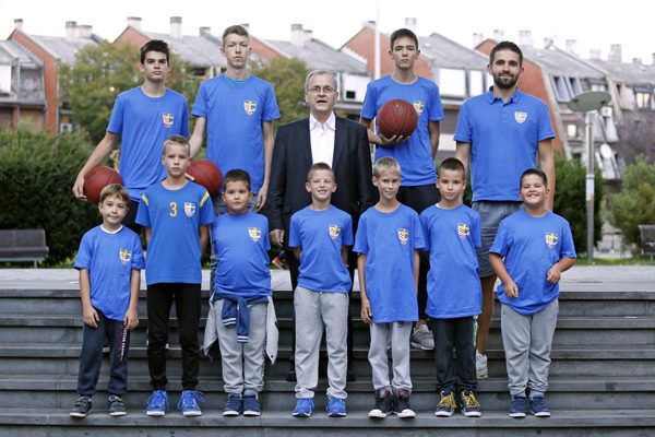 don-ivan-marijanović-lifestyle-modnialmanah