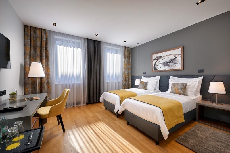 Ora-hotel-lifestyle-modnialmanah