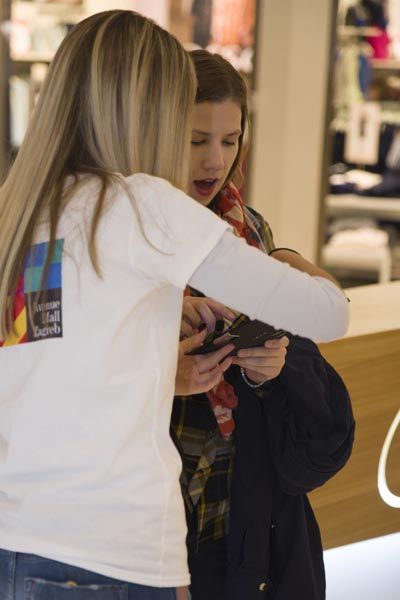 sretna-desetka-avenue-mall-modnialmanah-shopping