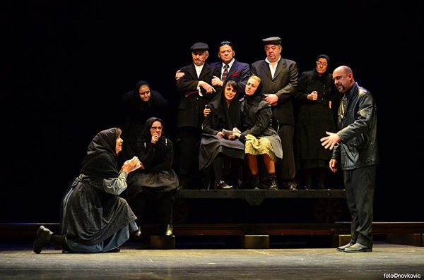 bljesak-zlatnog-zuba-modnialmanah-lifestyle-kazlište-komedija