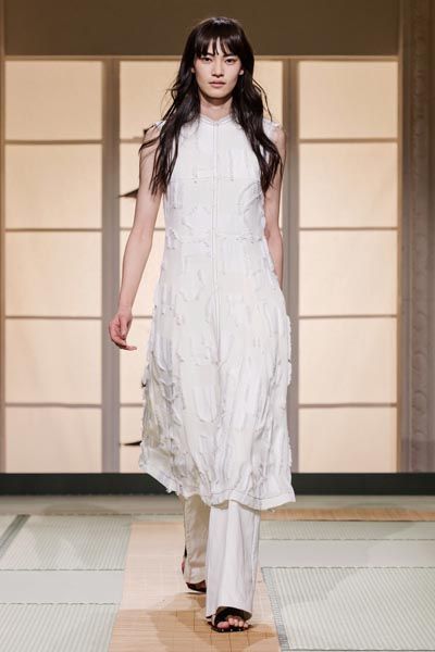h&m-studio-ss-2018-fashion-modnialmanah