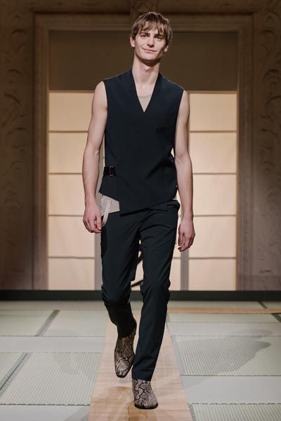 h&m-studio-ss-2018-fashion-modnialmanah