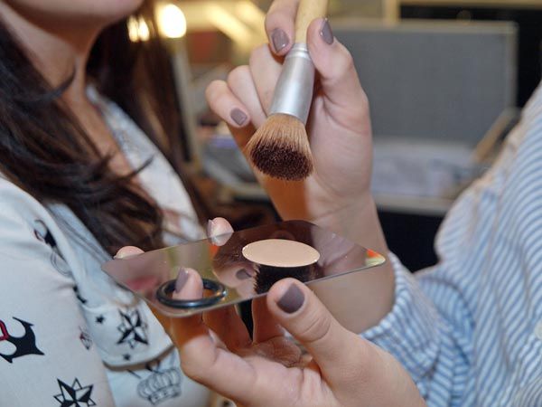 beauty-puder-lov-modnialmanah-make-up-šminka