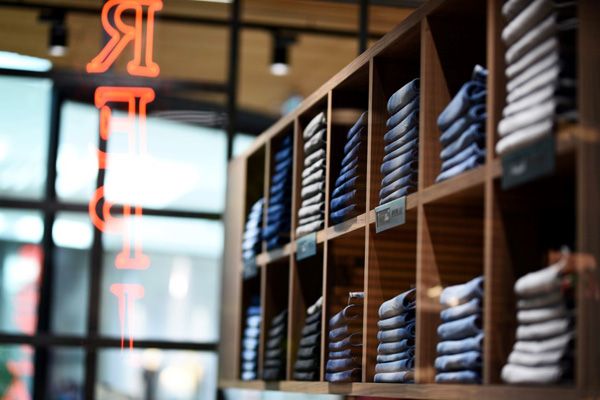 replay-shopping-modnialmanah