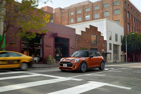 mini-morris-lifestyle-modnialmanah