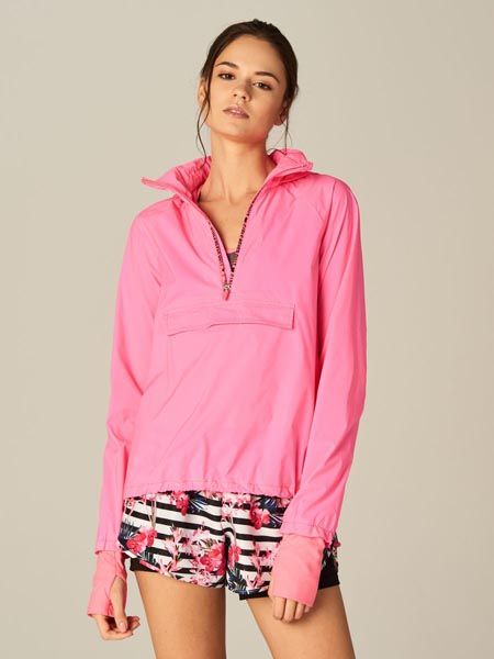 mohito-athleisure-modnialmanah-fashion