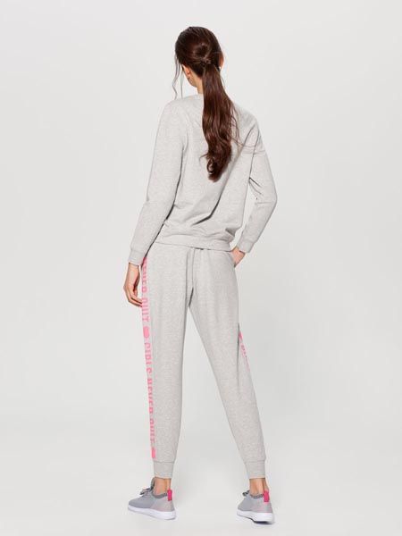 mohito-athleisure-modnialmanah-fashion