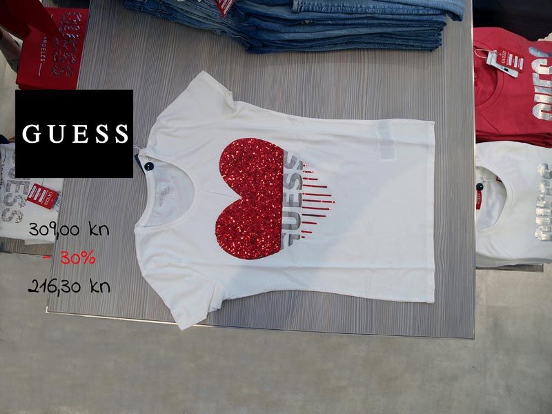 designer-outlet-craotia-shopping-modnialmanah