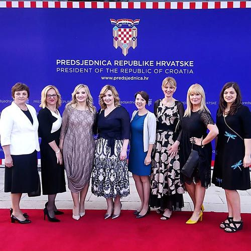 fashion-svečani-look-modnialmanah