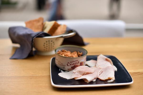 frelimo-čvarci-modnialmanah-gastro
