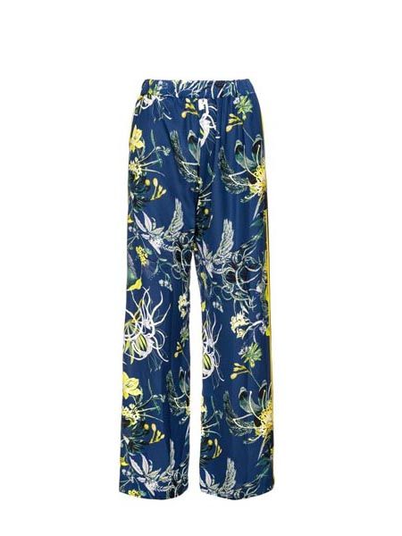 guess-fashion-modnialmanah-shopping