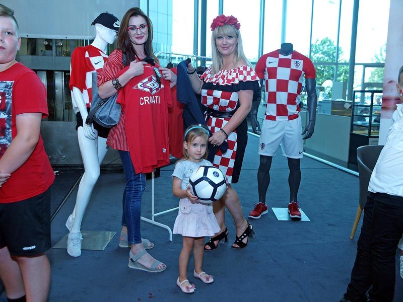 beauty-avenue-mall-kockice-vatreni