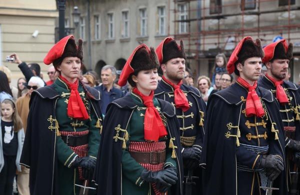 fashion-kravata-marama-šal-modnialmanah