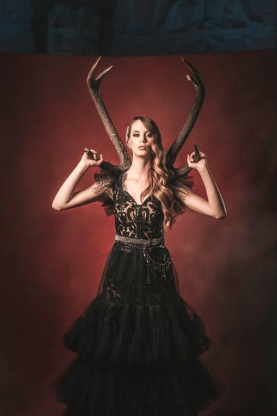 fashion-extravagant-gala-modnialmanah