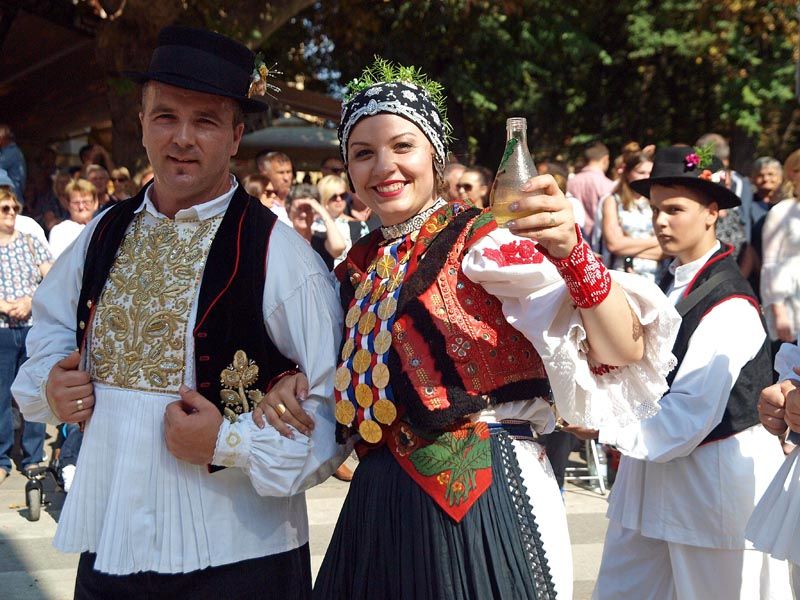 vinkovačke-jeseni-modnialmanah-lifestyle