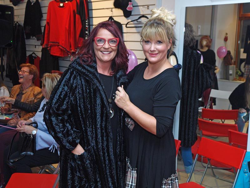 hruška-jabolko-ljubljana-alma-fashion-modnialmanah-revija