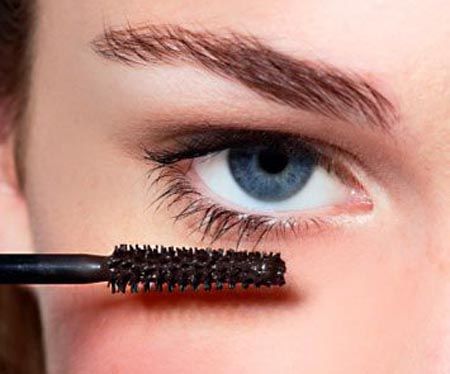 beauty-maskara-modnialmanah-make-up-oči