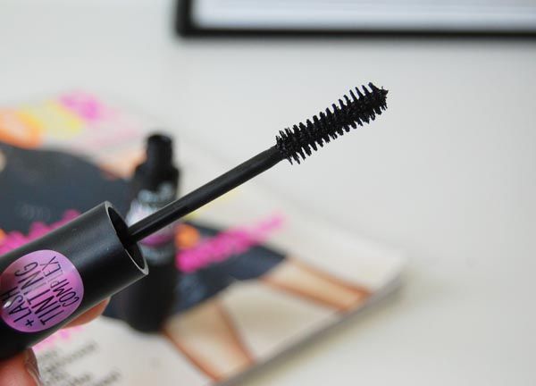 essence-beauty-make-up-maskara-modnialmanah