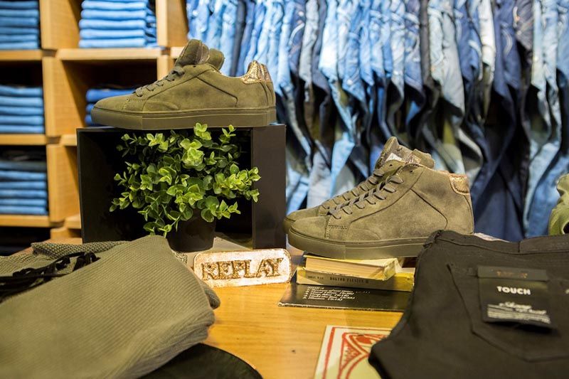 replay-split-shopping-modnialmanah