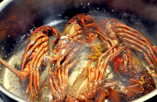 kalelarga-restoran-gastro-modnialmanah