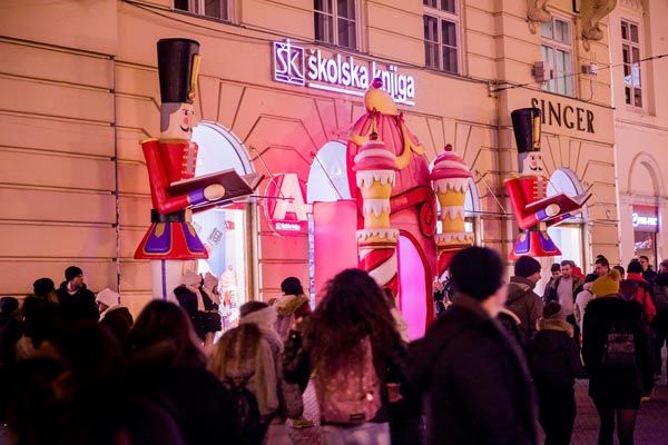 advent-orašar-školska-knjiga-modnialmanah-lifestyle
