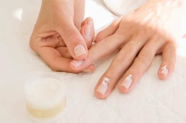 essence-beauty-modnialmanah-nokti