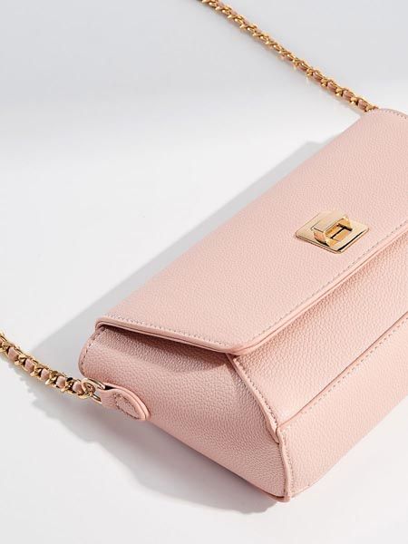fashion-reserved-modnialmanah-torbe