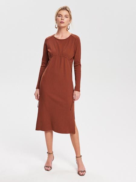 reserved-fashion-modnialmanah
