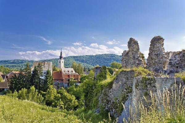 slunj-lifestyle-booking-com-modnialmanah