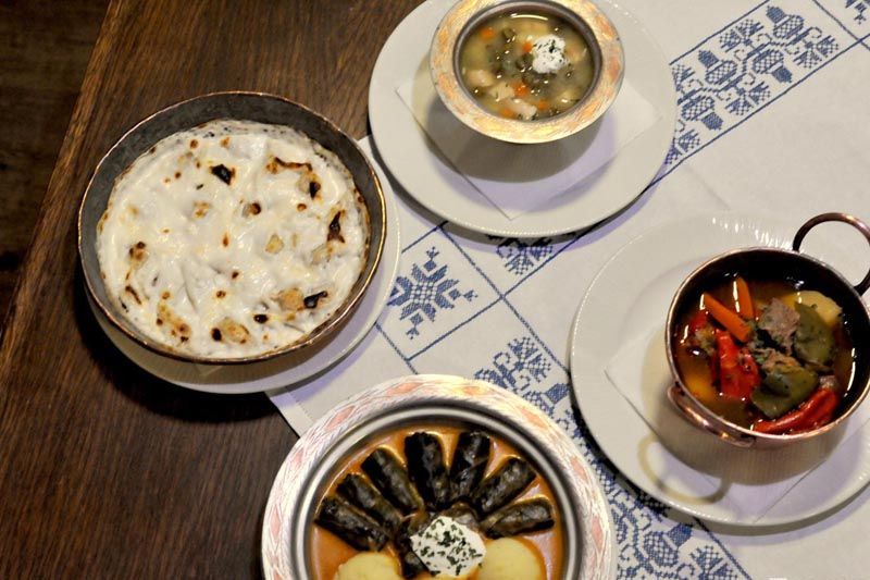 vino-uz-žlicu-sofra-modnialmanah-gastro