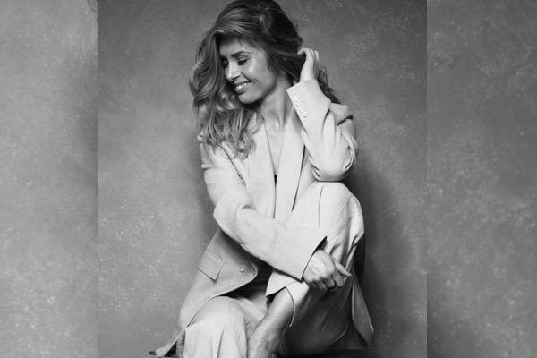 Authentic-Beauty-Concept-beauty-modnialmanah-leona-paraminski