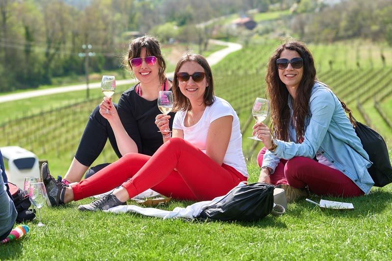 gastro-vino-sweet-wine&walk-modnialmanah