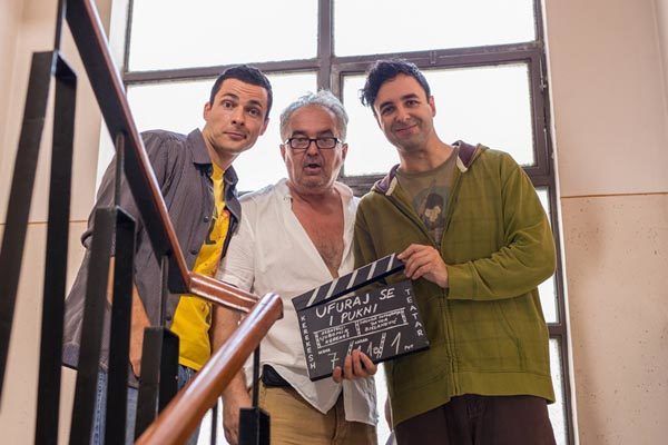 ufuraj-se-i-pukni-modnialmanah-lifestyle-cinestar-kino