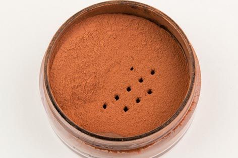 beauty-modnialmanah-puder-make-up