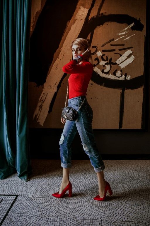ella-dvornik-guess-fashion-modnialmanah
