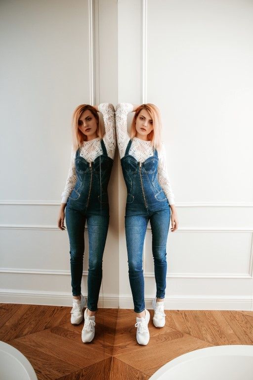ella-dvornik-guess-fashion-modnialmanah