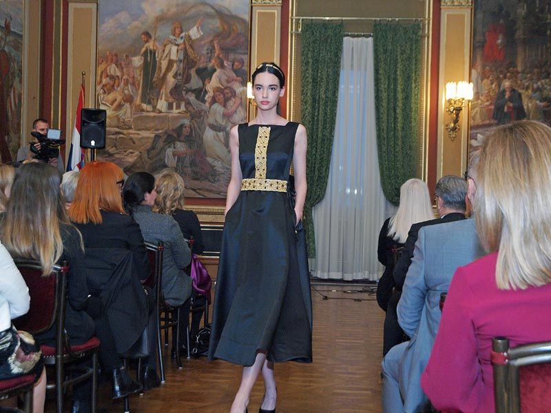 etno-butik-mara-modnialmanah-fashion