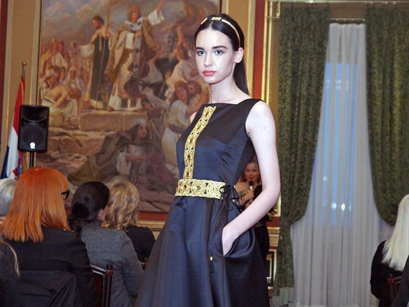 etno-butik-mara-modnialmanah-fashion