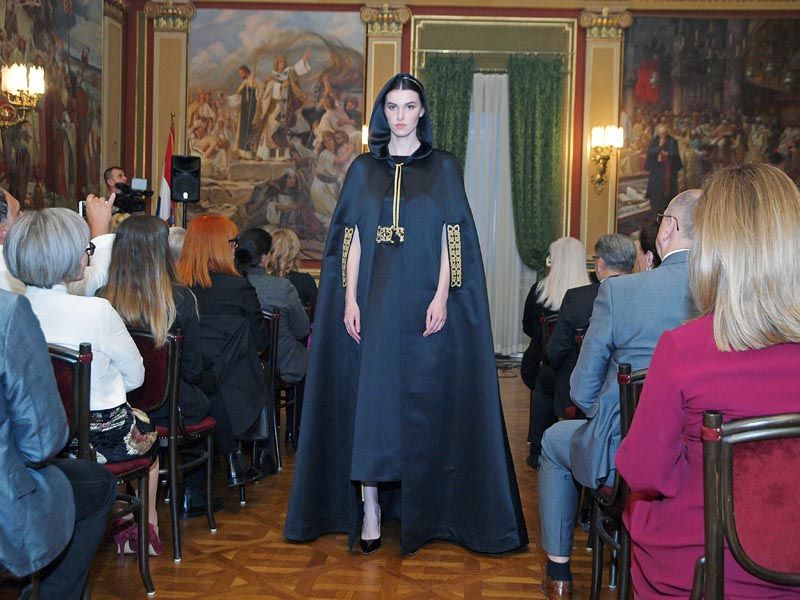 etno-butik-mara-modnialmanah-fashion