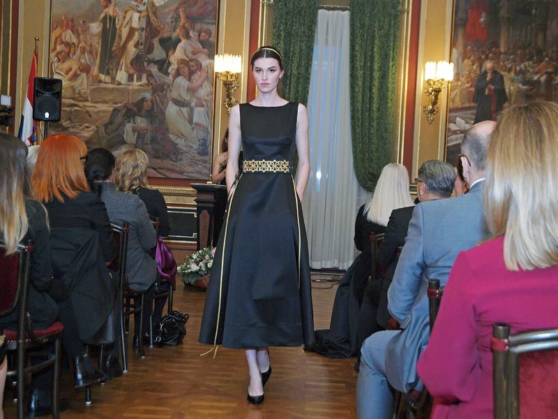 etno-butik-mara-modnialmanah-fashion