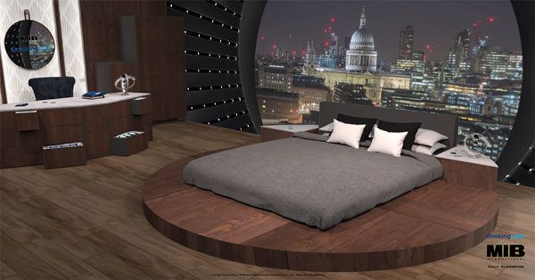 men-in-black-booking-com-lifestyle-modnialmanah