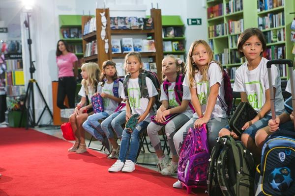 hoću-knjigu-megastore-lifestyle-modnialmanah-školska-torba