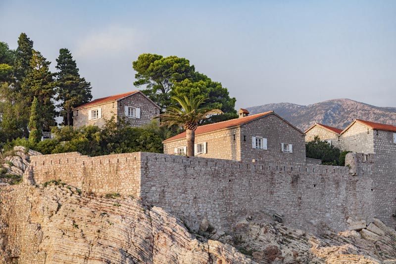aman-sveti-stefan-lifestyle-modnialmanah