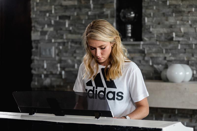 adidas-fashion-mikaela-shiffrin-modnialmanah