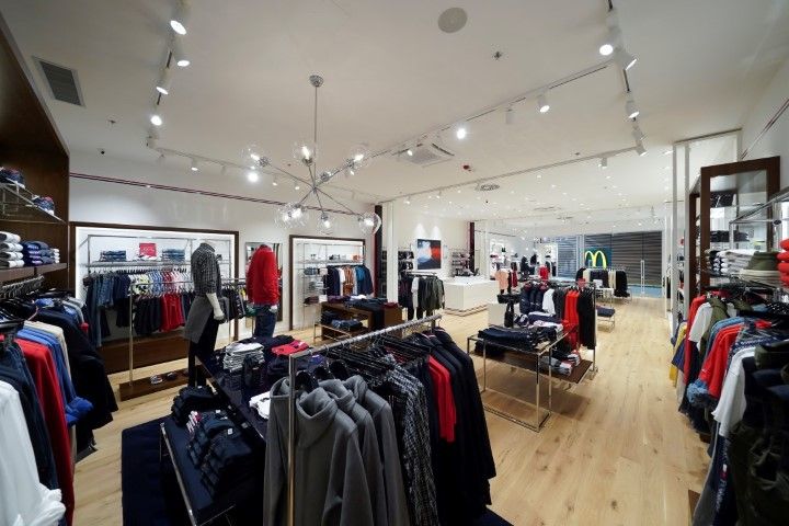tommy-hilfiger-supernova-zadar-shopping-modnialmanah