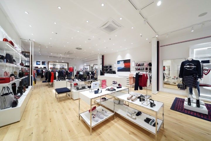 tommy-hilfiger-supernova-zadar-shopping-modnialmanah